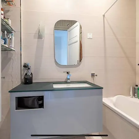 Exceptionnel 3 Pieces Art Deco En Dernier Etage Avec Garage Prive Centre *
