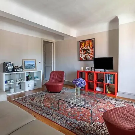 Lägenhet Exceptionnel 3 Pieces Art Deco En Dernier Etage Avec Garage Prive Centre Biarritz